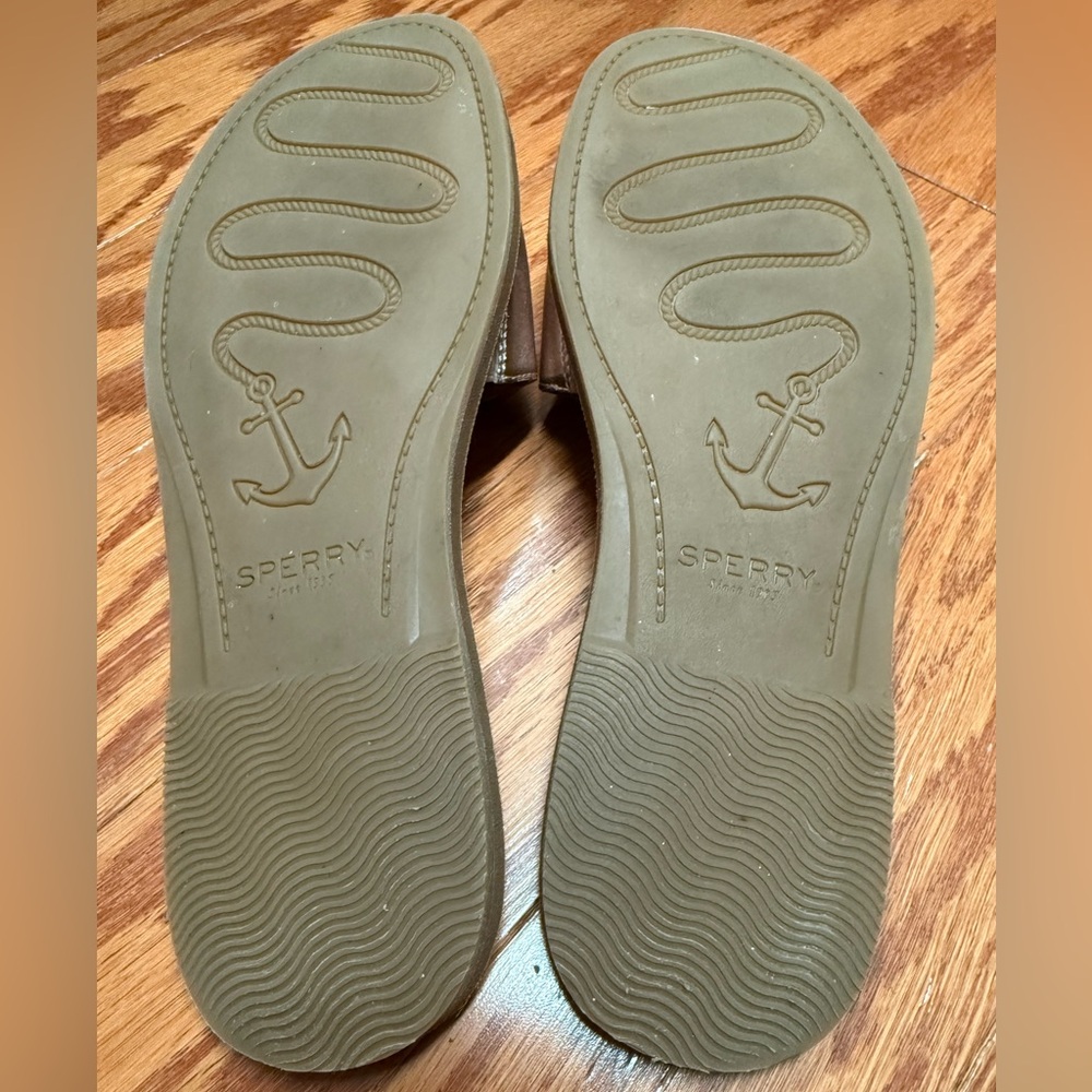 Sperry Women's Rose Gold Slide Sandals - Picture 5 of 6